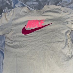 nike kids medium tee